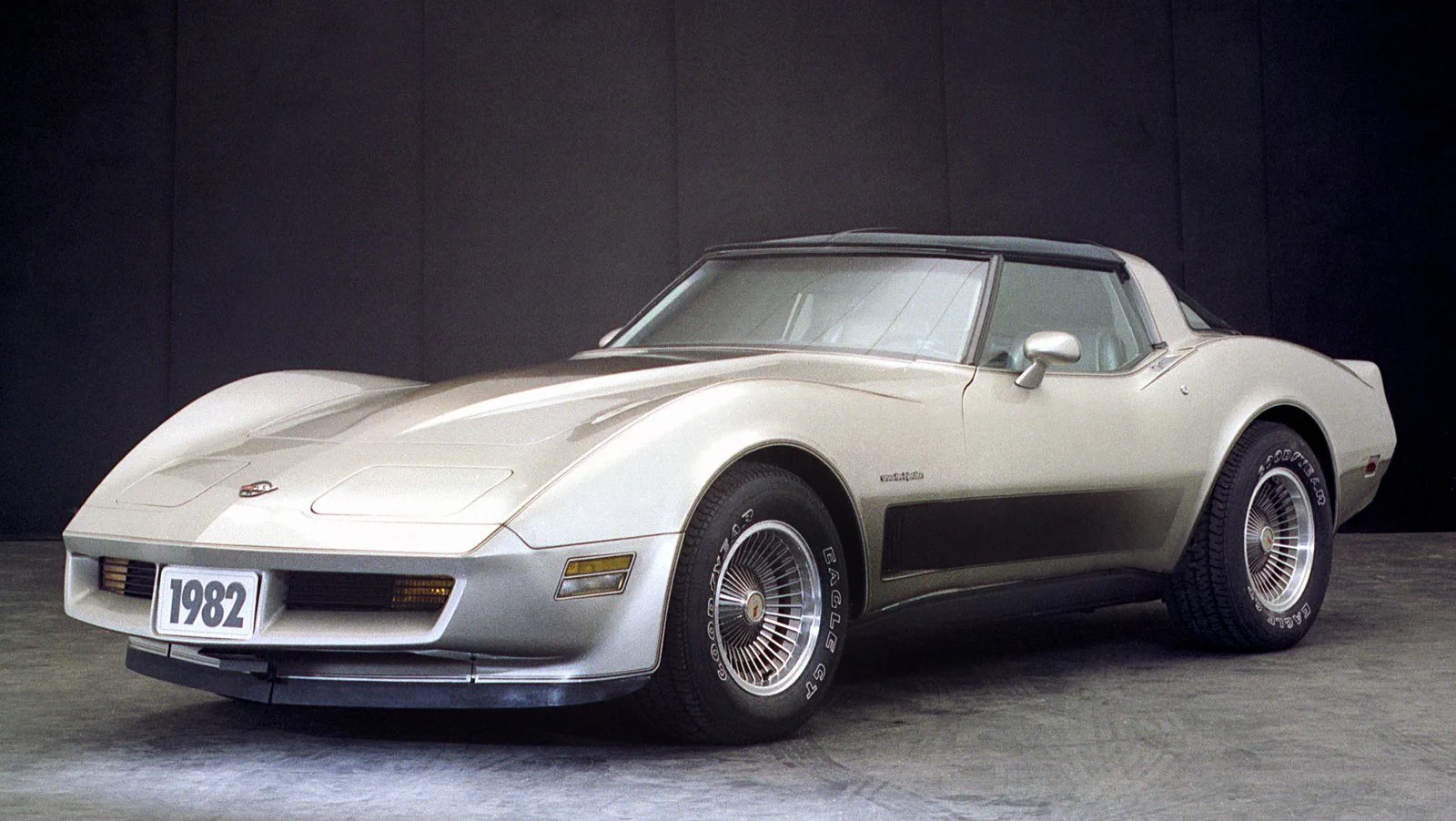 Click to Enlarge-Esc to Close Corvette Generations/C3/C3 1982 Beige 3-4 view.webp